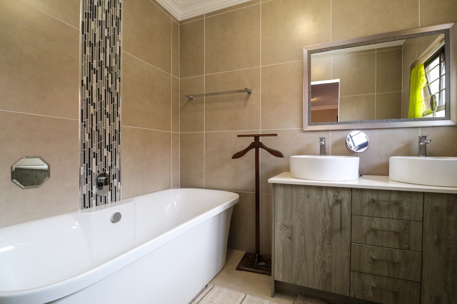 2 Bedroom Property for Sale in Flamwood North West